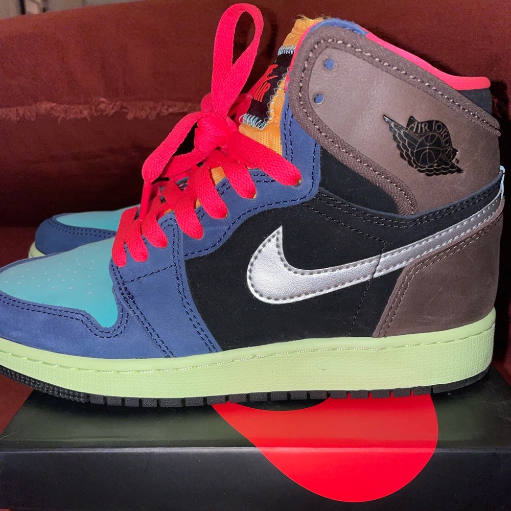 <SOLD>AIR JORDAN 1 RETRO HIGH OG 
"Bio Hack" Tokyo